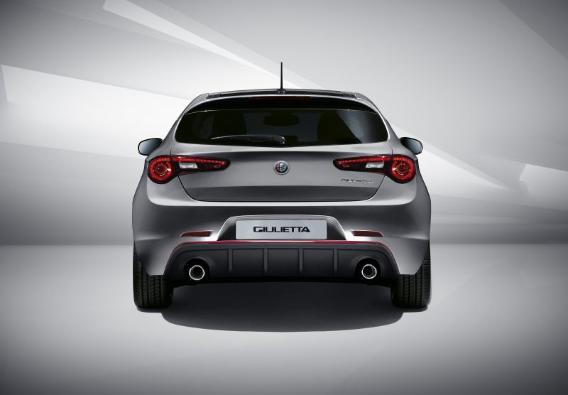 4 Cache Moyeux Alfa Romeo Giulietta 2015-2020 60mm - Capuchons Roue Avec Badge Élégant